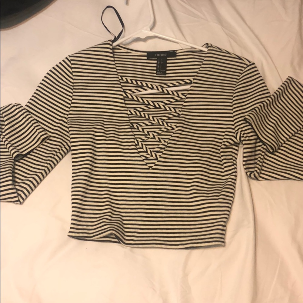Long sleeve cross crop top